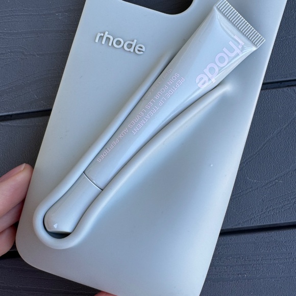 Rhode iPhone 15 Pro Max Case + Peptide Lip Treatment (Full Set) - Picture 2 of 5